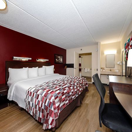 Red Roof Inn Tampa - Brandon Εξωτερικό φωτογραφία