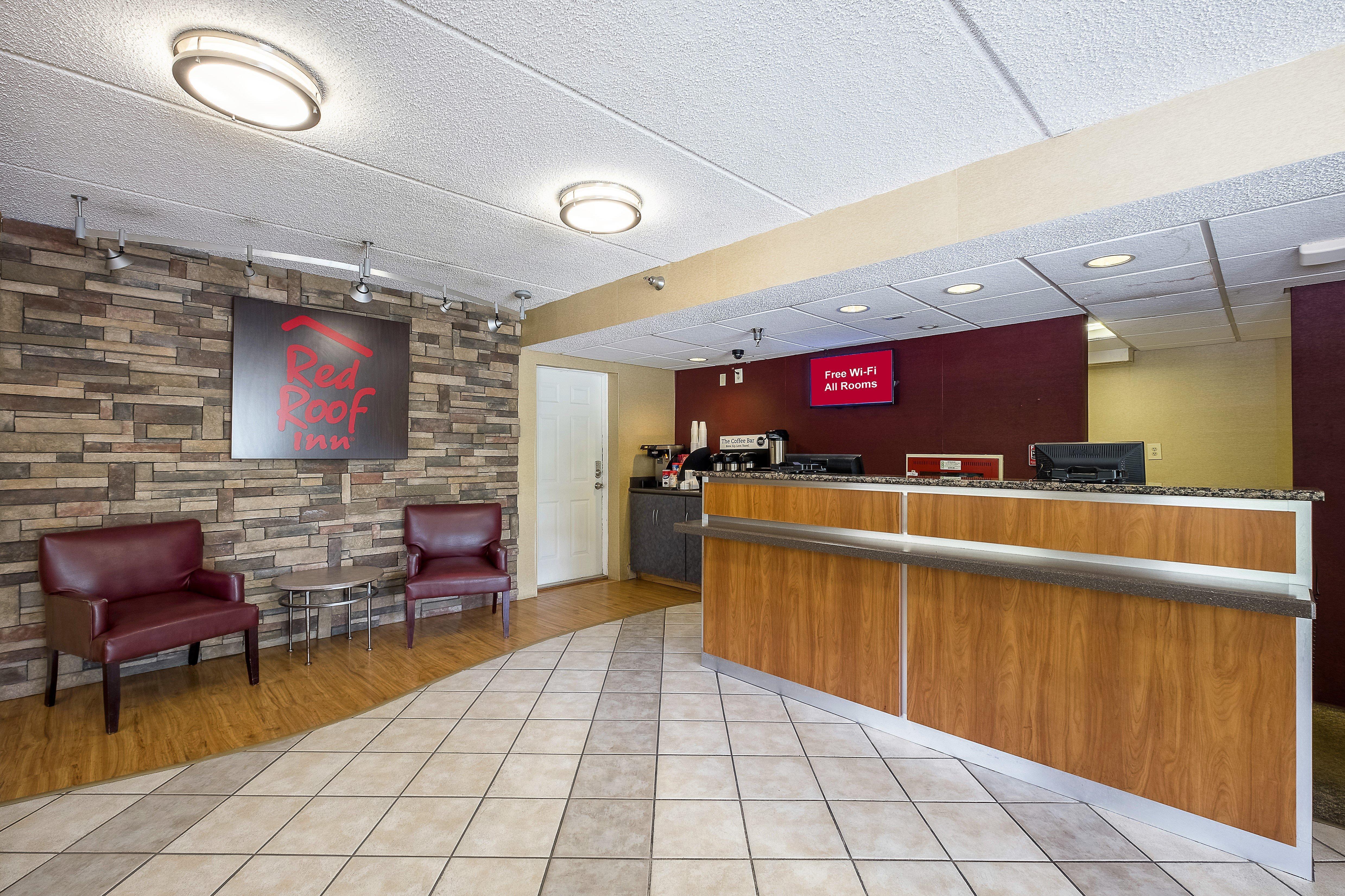 Red Roof Inn Tampa - Brandon Εξωτερικό φωτογραφία