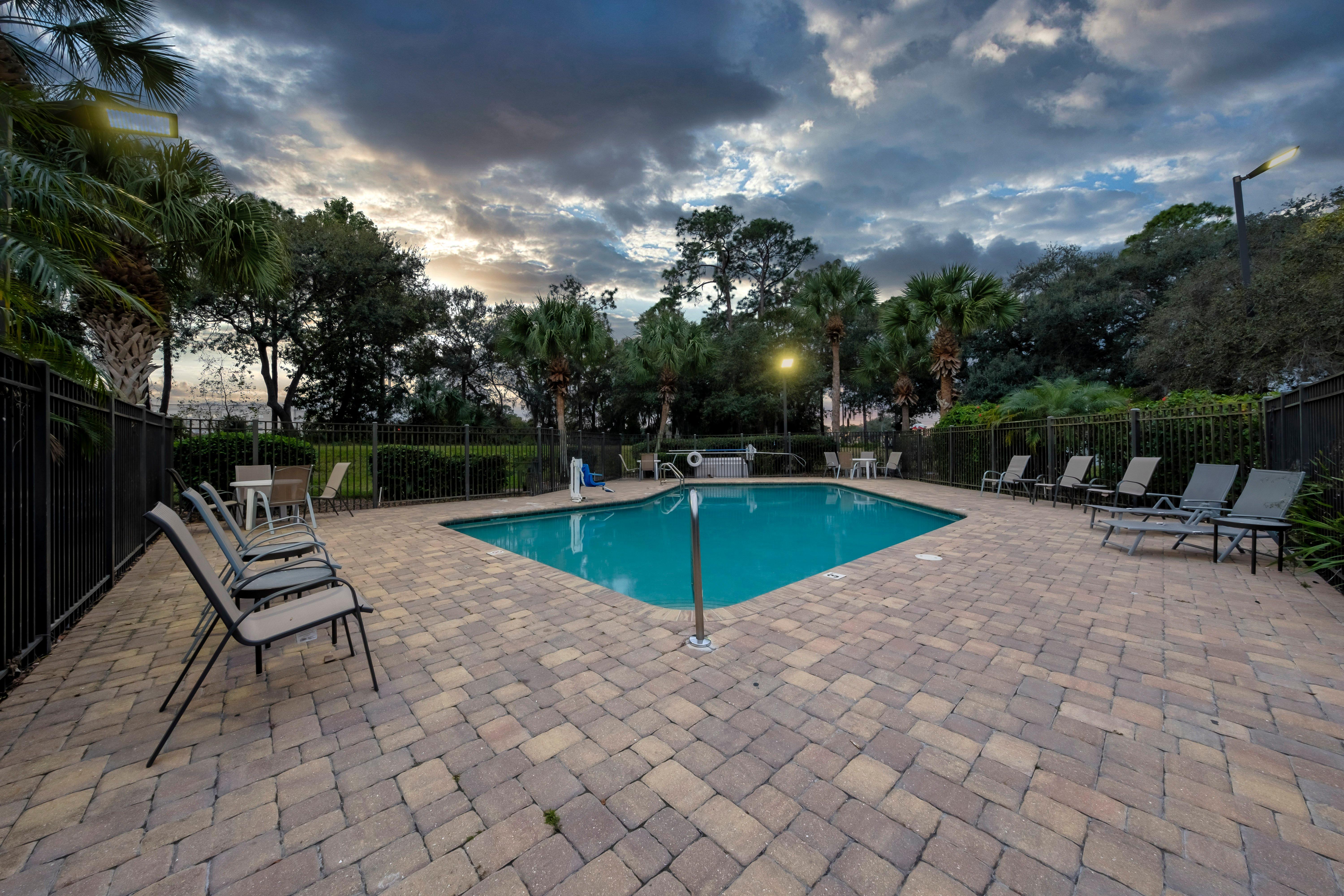 Red Roof Inn Tampa - Brandon Εξωτερικό φωτογραφία